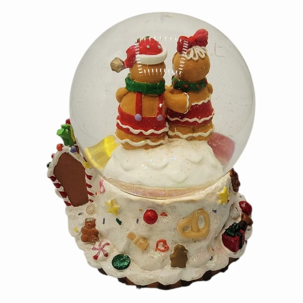 Gingerbread Couple Christmas Musical Snow Globe Wind Up Music Box Holiday Decor